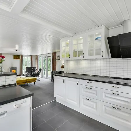 Cozy In Hvide Sande With Kitchen